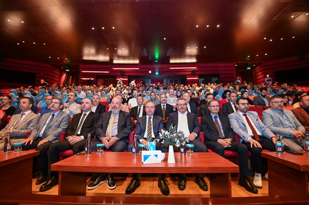 Başkan Pekyatırmacı belediye personeli ile bayramlaştı  