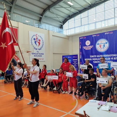 MERAMLI HALTERCİLERDEN TÜRKİYE ŞAMPİYONASI'NDA ÇİFTE ZAFER