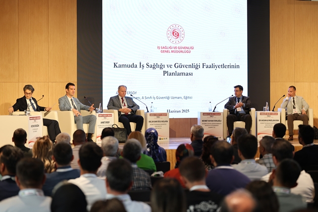 KONYA BÜYÜKŞEHİR “KAMUDA İŞ SAĞLIĞI VE GÜVENLİĞİ PANELİ”NE EV SAHİPLİĞİ YAPTI