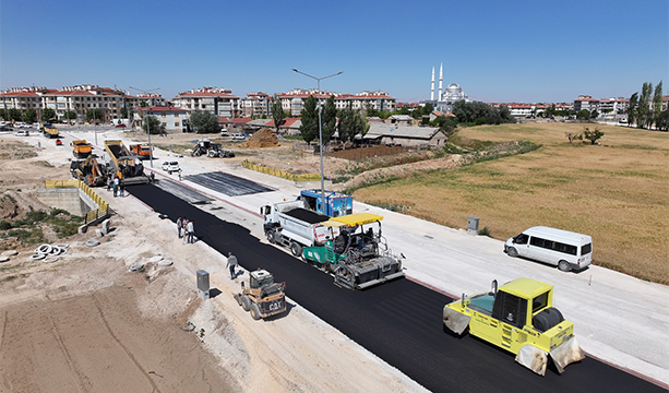 KARATAY BELEDİYESİ, KARAASLAN’DA ULAŞIMI GÜÇLENDİRİYOR