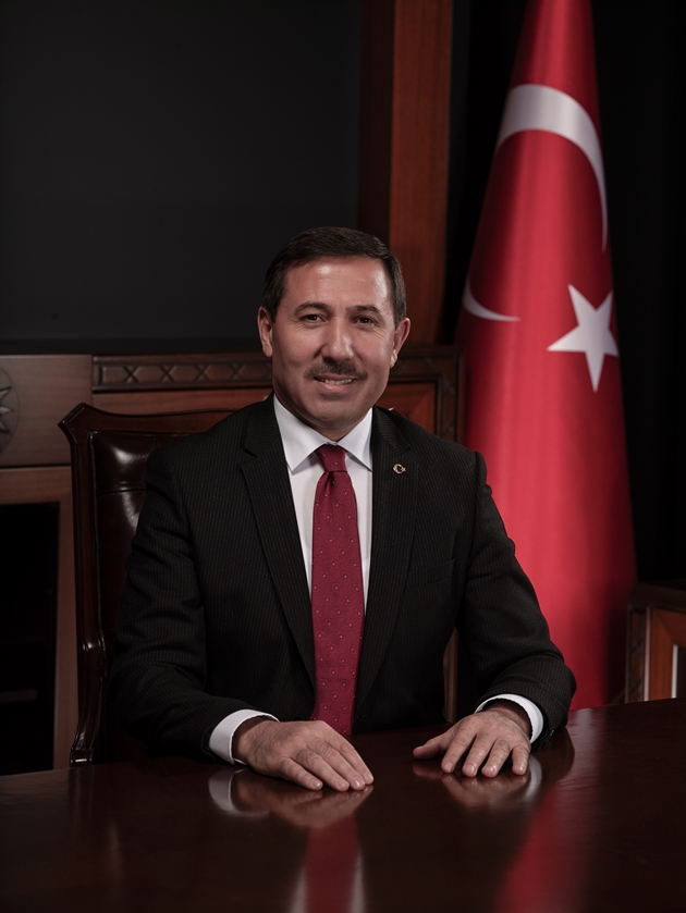 HASAN KILCA: ÖĞRETMENLERİMİZ İNSAN İNŞA EDEN, MİMARLARDIR
