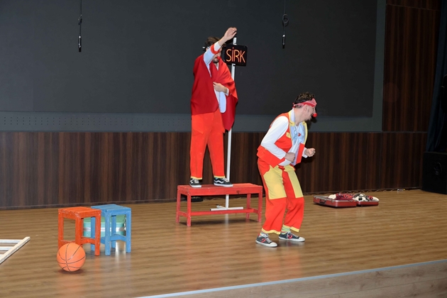 KARATAY’DAN “OKULA BİR SANAT MOLA” ETKİNLİĞİ